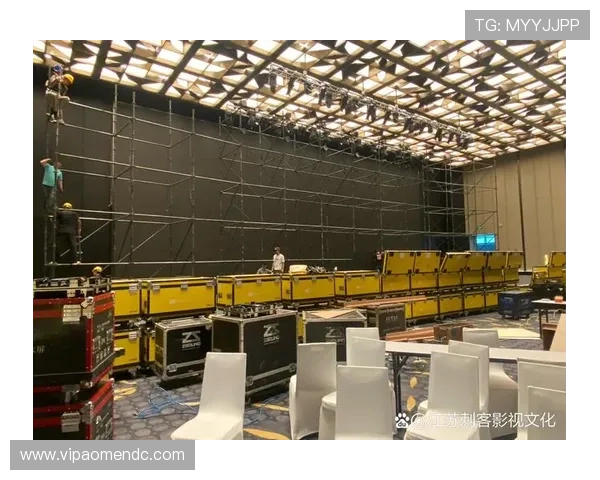 澳门银河钻石表演现场实录，揭秘幕后精彩瞬间与观众热烈反响